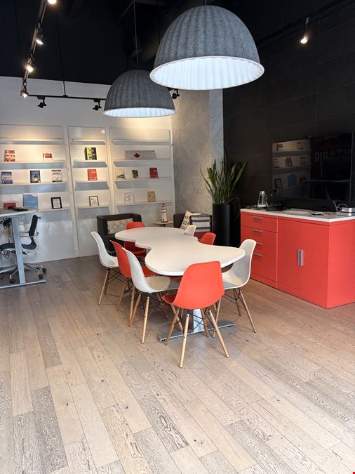 125 Lakeshore Road East Unit C