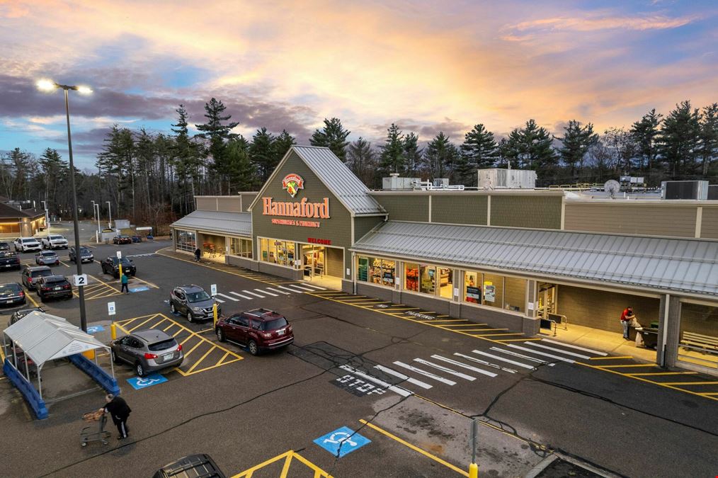 Ossipee, NH - Hannaford Plaza