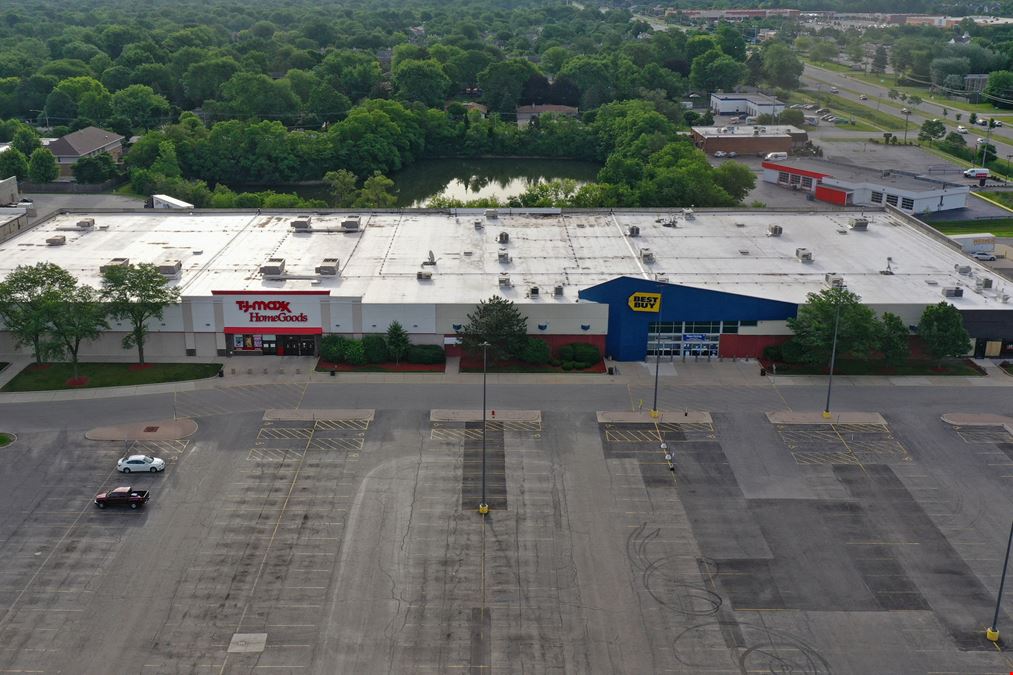 Downers Park Plaza