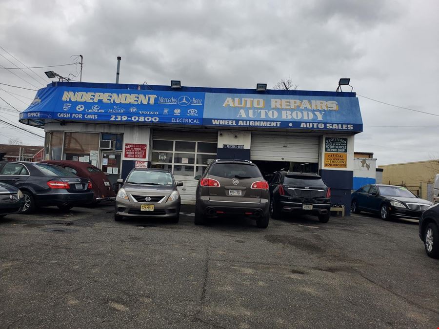 708 Burnside Ave
