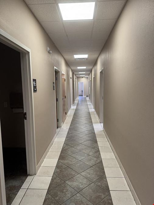 Desirable, Gorgeous Oviedo Office For Sale