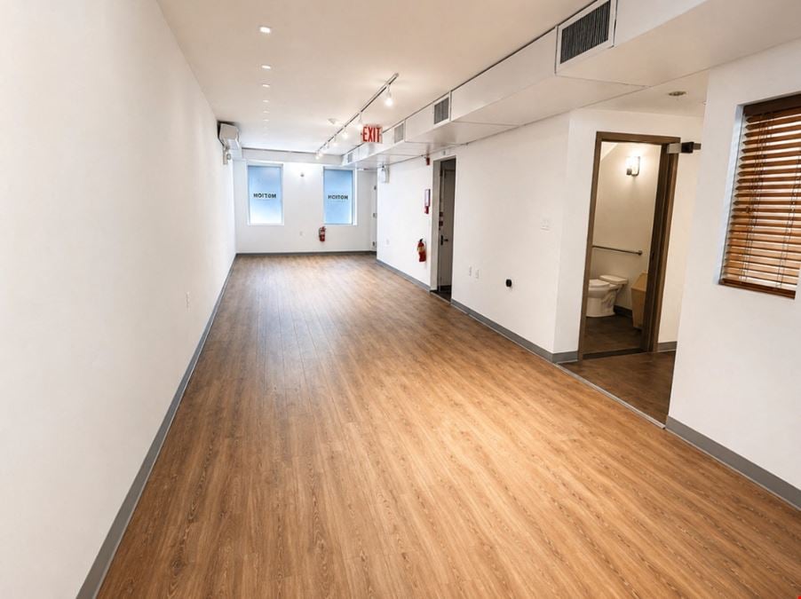 127 E 31st St