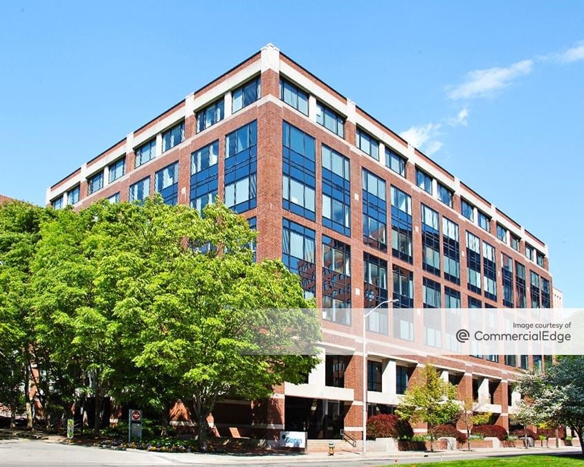 Kendall Center - 105 Broadway