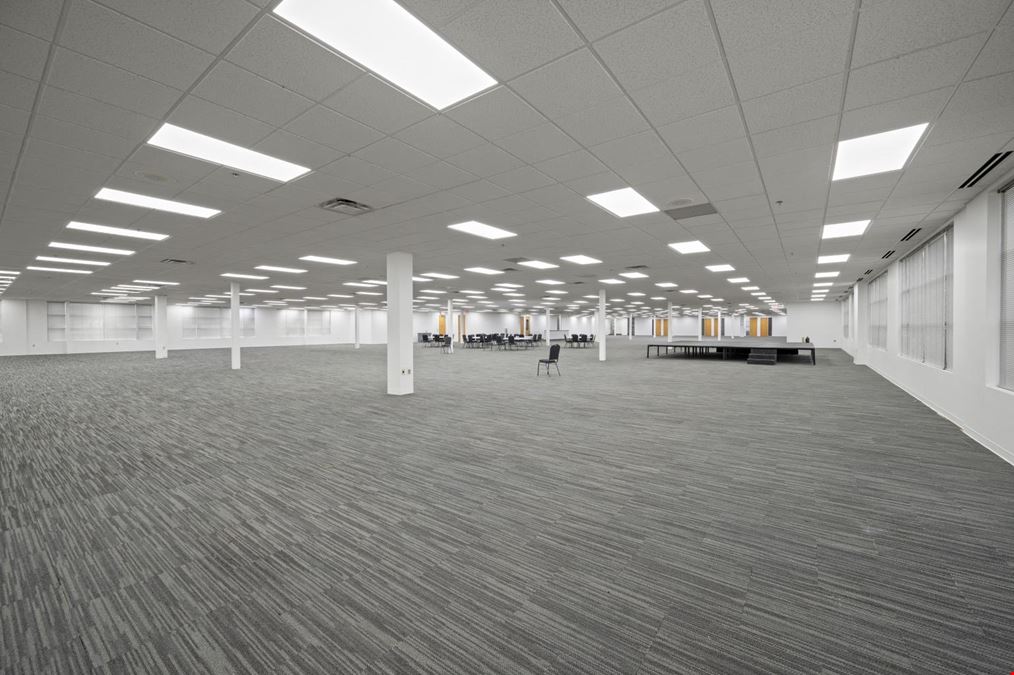 785 Greens Parkway Data Center