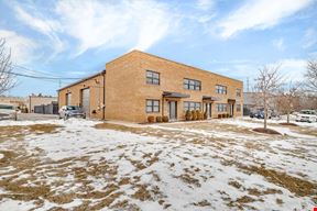 3S340 Rockwell St, Warrenville, IL 60555