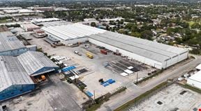 For Sublease I ±258,450 SF Crane-Served Warehouse