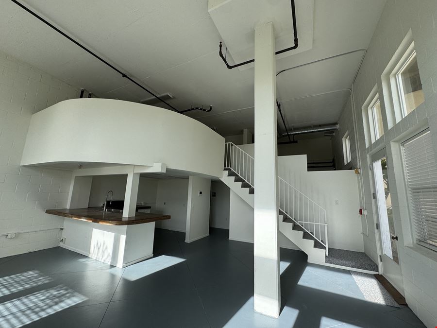 88 N Oak St Ste 1C