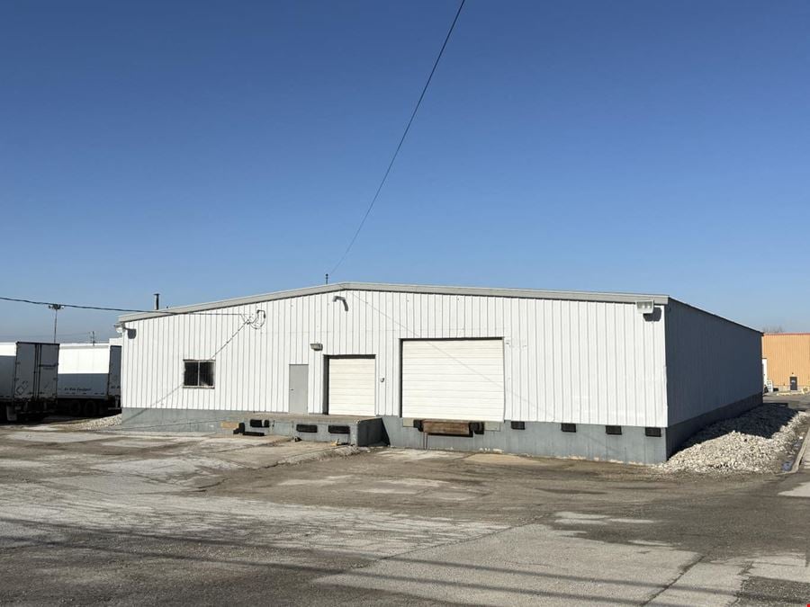 801 1st St E, Industrial
