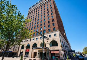 109 N Main St