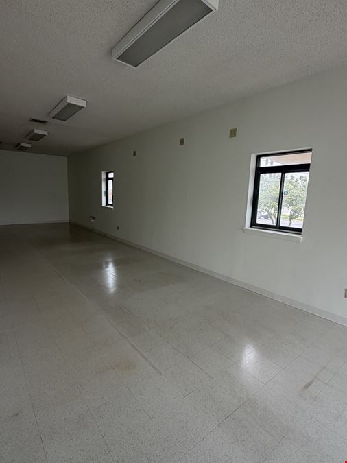 Airport Business Center