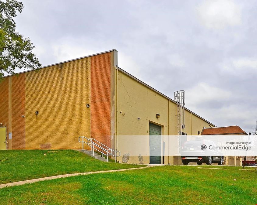 444 East North Lane
