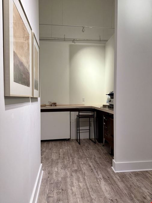 22 Campbell Ave Retail Space