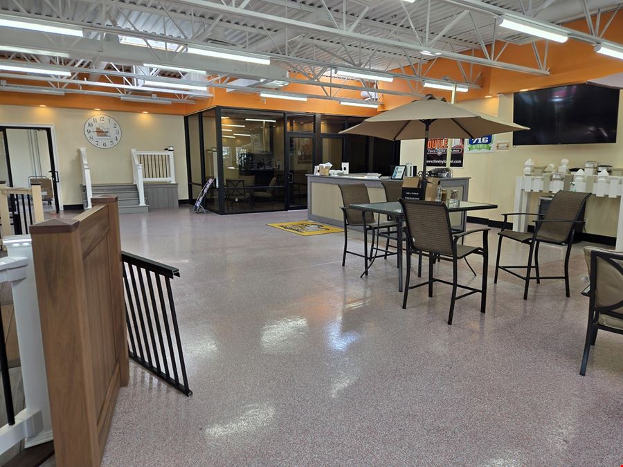 5575 Transit Rd - 4,524+/- SF SPACE