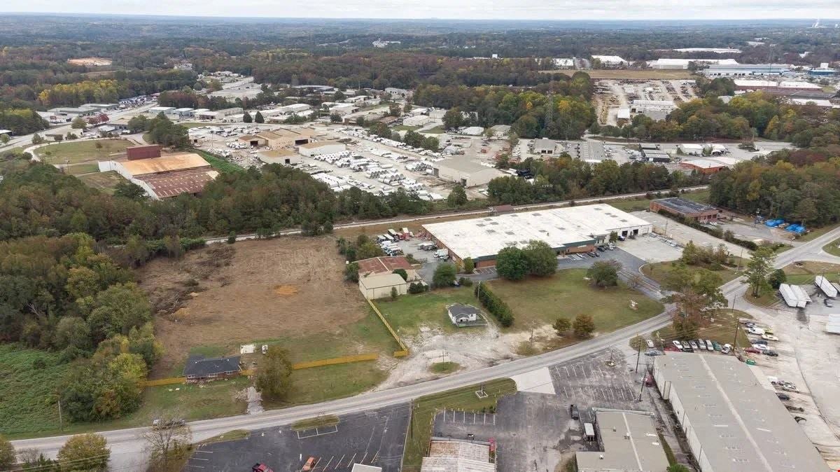 2221 Old Covington Hwy – Industrial Outdoor Storage, 1-3.8 AC