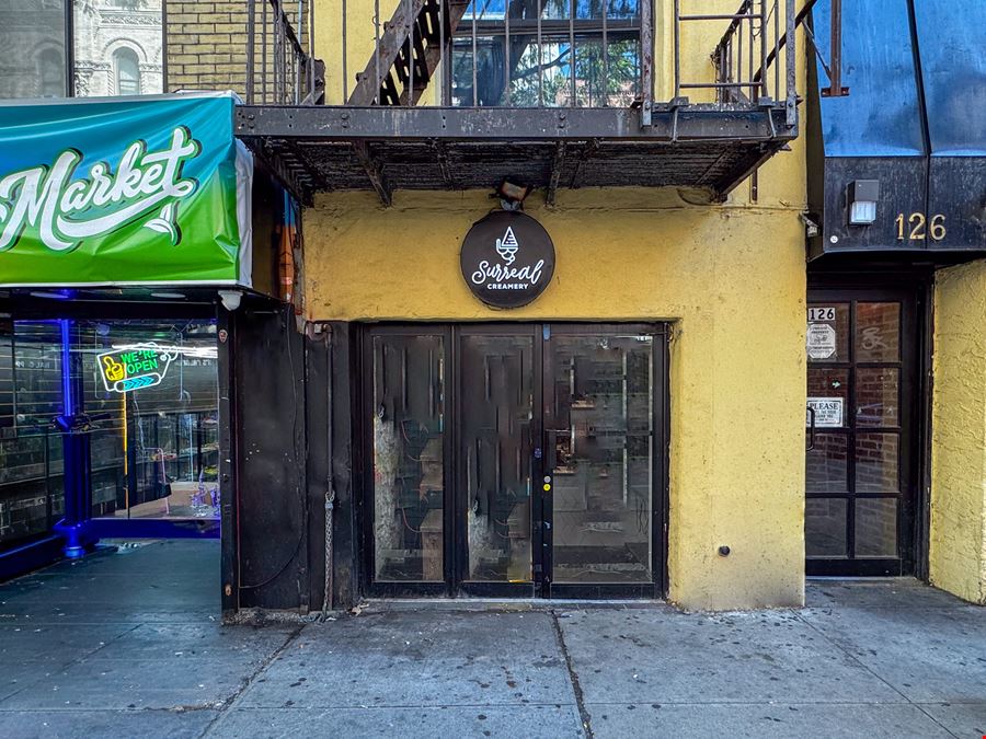 800 SF | 126 MacDougal Street | Vented High Traffic Turn-Key Ice Cream Shop for Lease