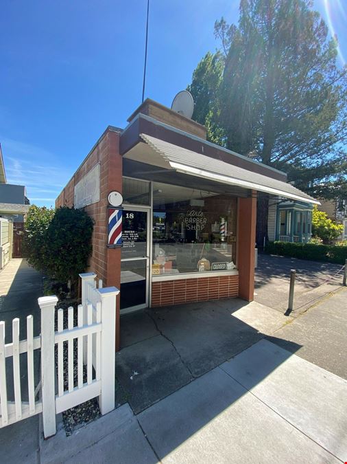 Art's Barbershop