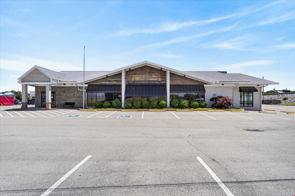 COMING SOON (Live Mon 6/22) - 4000 Fort Campbell Blvd - For Lease