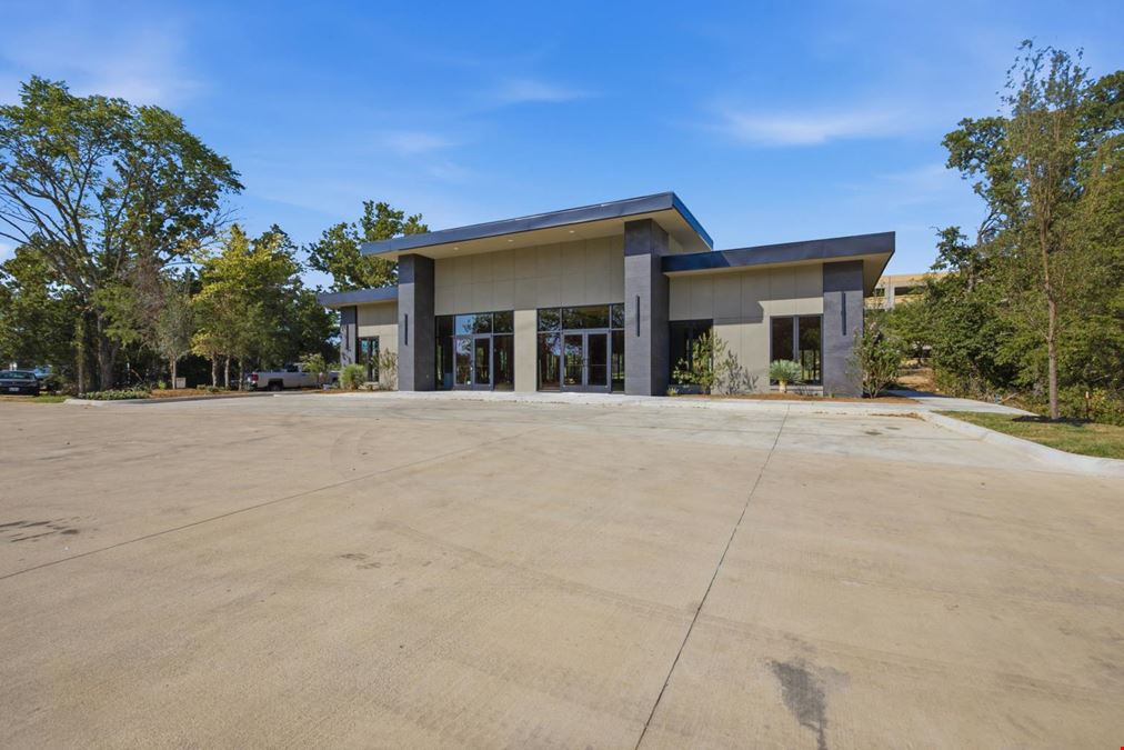 1420 W Kirkwood Blvd