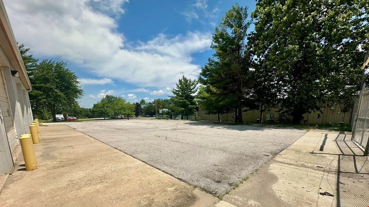 2305 W Industrial Park Dr
