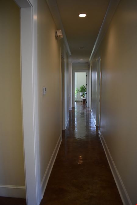 Upscale Ridgeland Office Suite