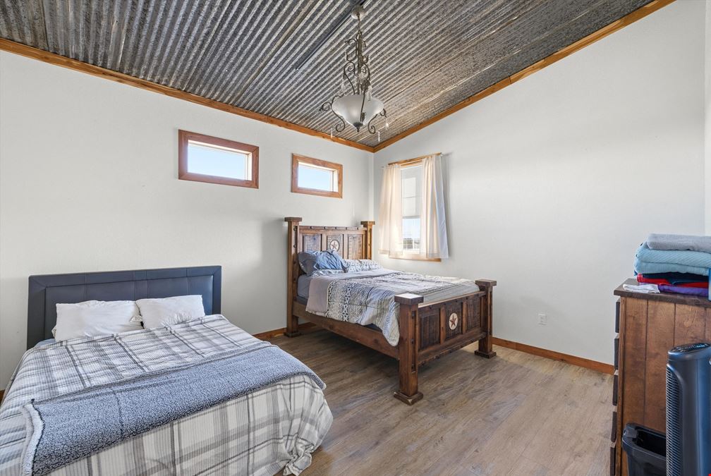 31589 W Highway 84