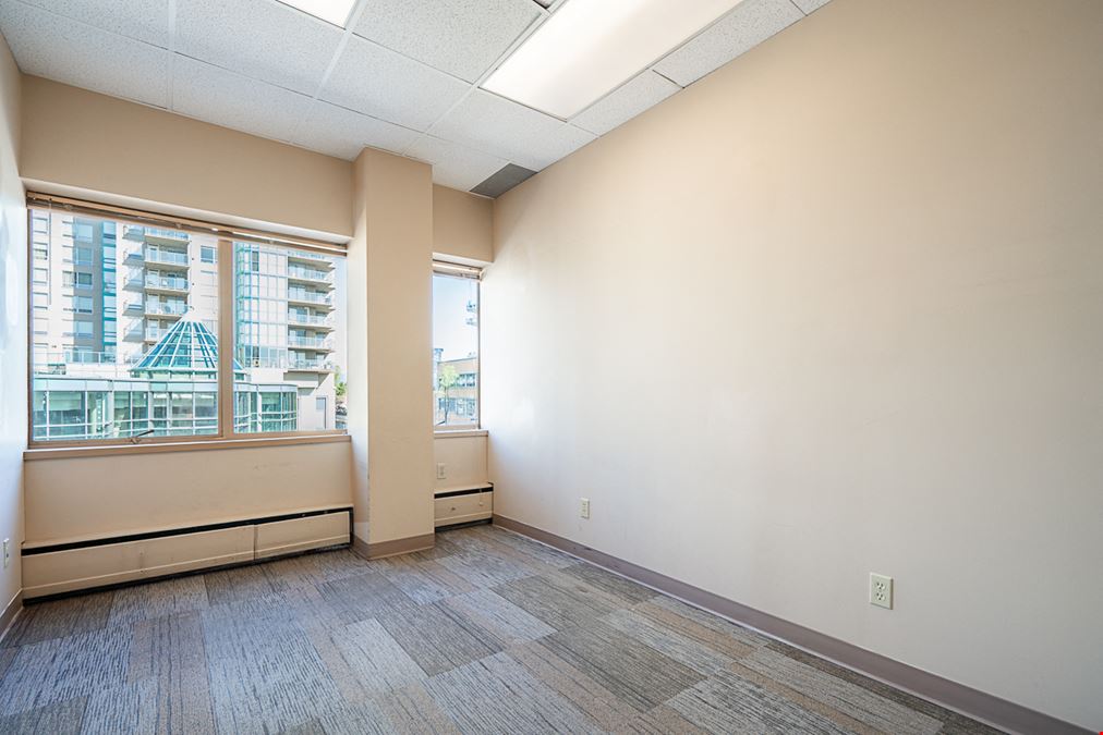 6th & 6th Professional Building