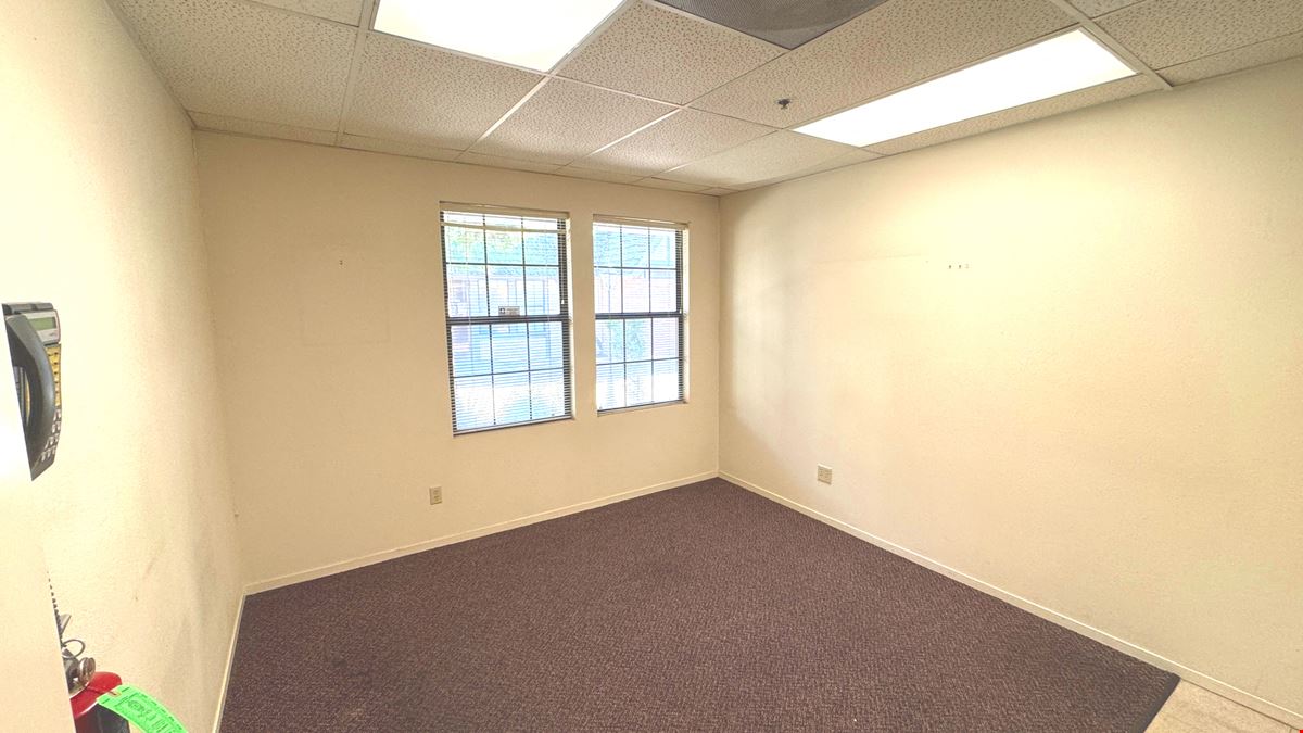 6235 N. Fresno St