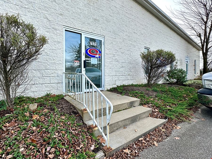 7171 W Ridge Rd