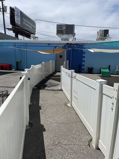 4030 & 4040 E Warren Ave