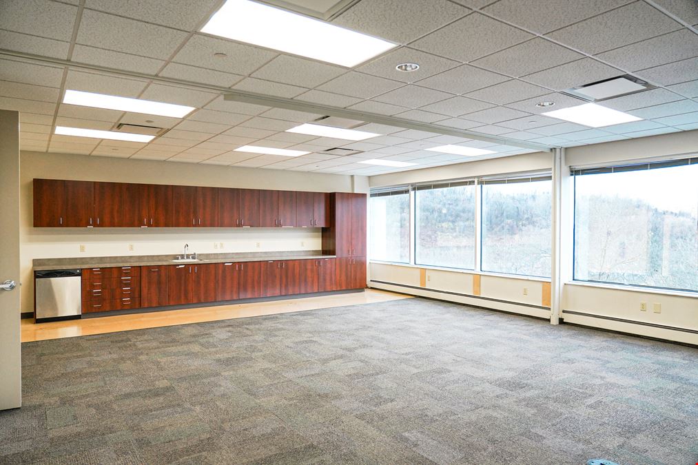 1 Penn Center West