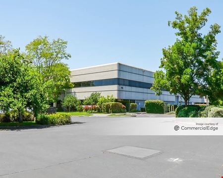 Preview of Industrial space for Rent at 775 Southpoint Blvd