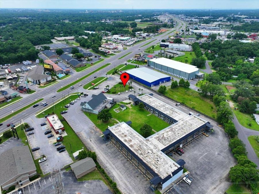 OUTPARCEL | .85 ACRES +/- LAND