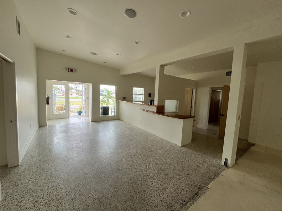 5861 Cortez Road West