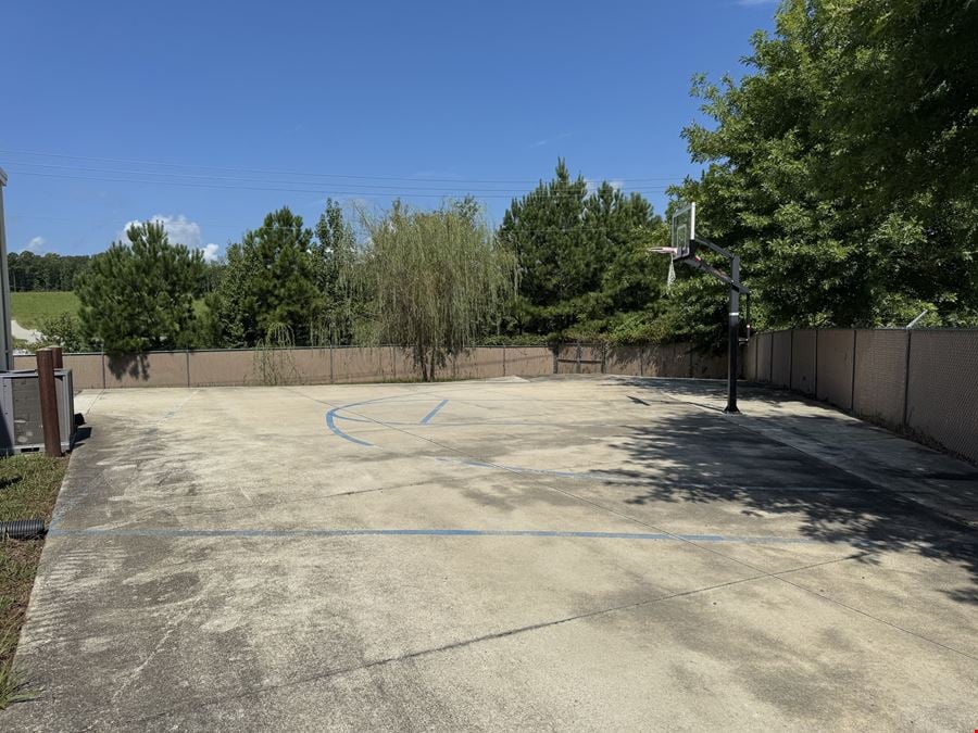 105 Corporate Woods Cir