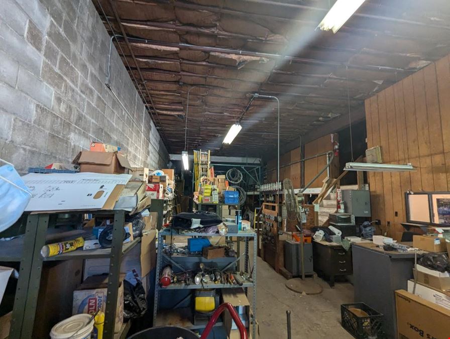 Versatile Industrial Property with Extra Lot – 21 Pommenville St, Pawtucket, RI  02861 & lot 927 Campbell St 