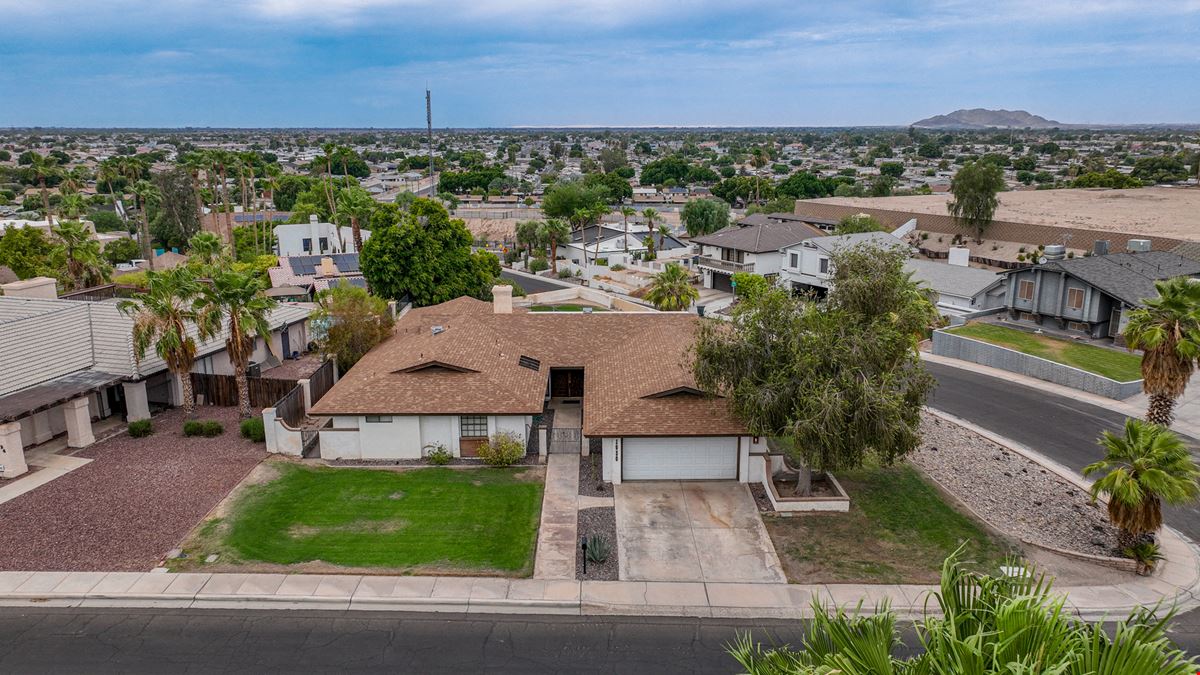 4-Bedroom Corner-Lot Home in Vista Del Valle- 1930 S 14th Ave