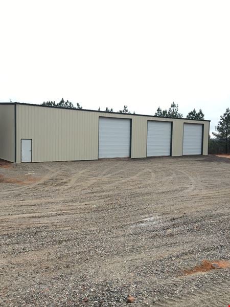 Preview of Industrial space for Rent at 653 Lester Doss Road