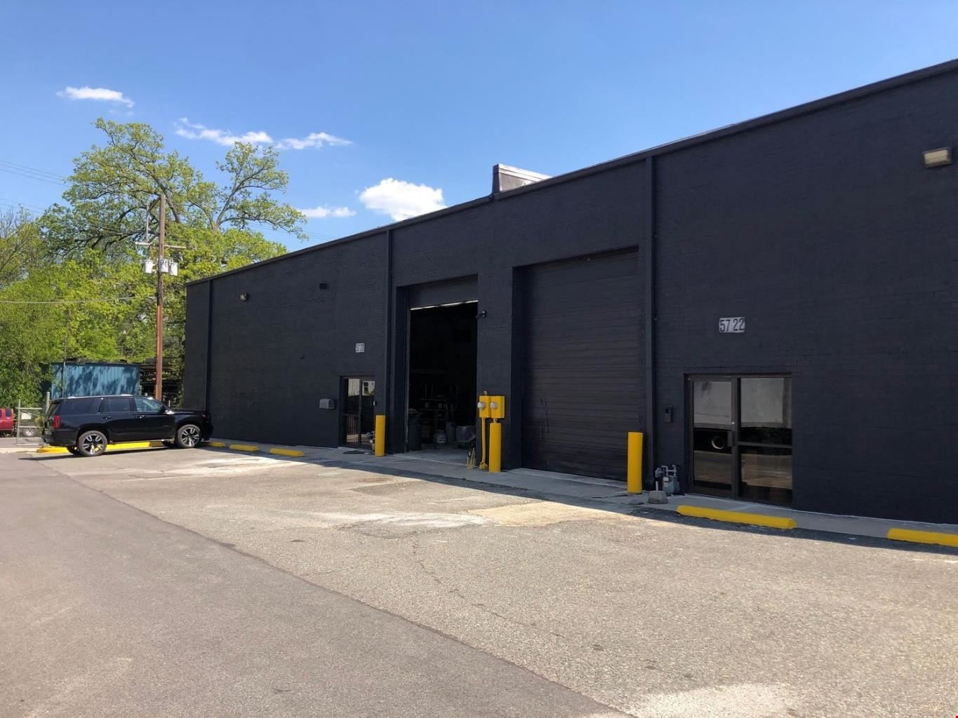 5720-5726 Lafayette Place