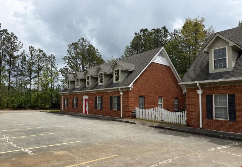 5440 Lilburn Stone Mountain Road