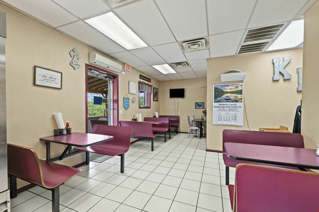 5283 Hwy 21 - Kingston, AR 72742