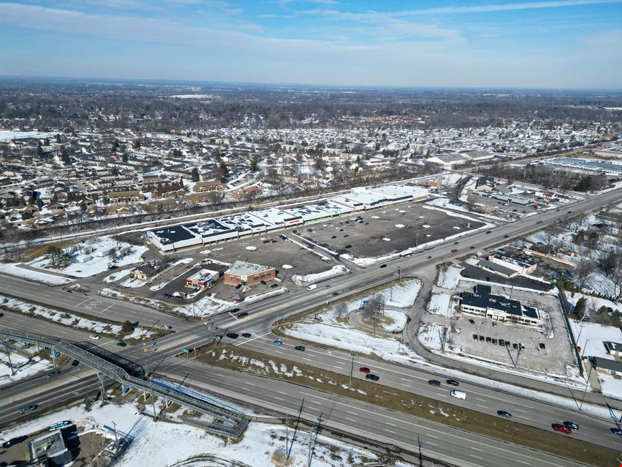 Parkway Plaza