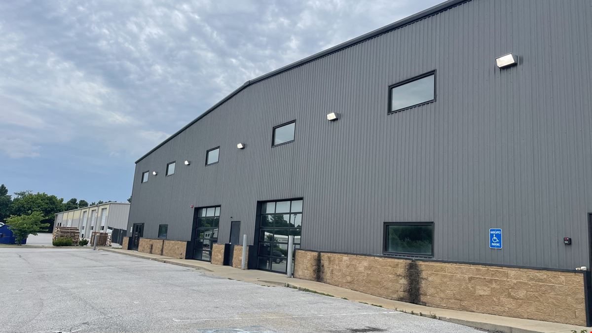 10,000 SF FLEX SPACE LEASE JOHNSON, AR