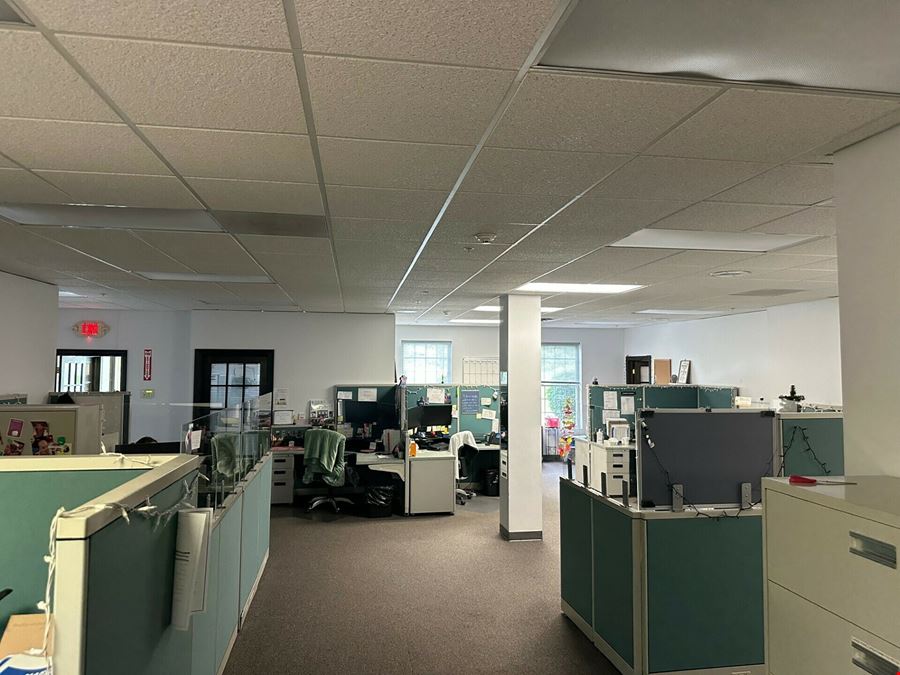 30 Corporate Dr