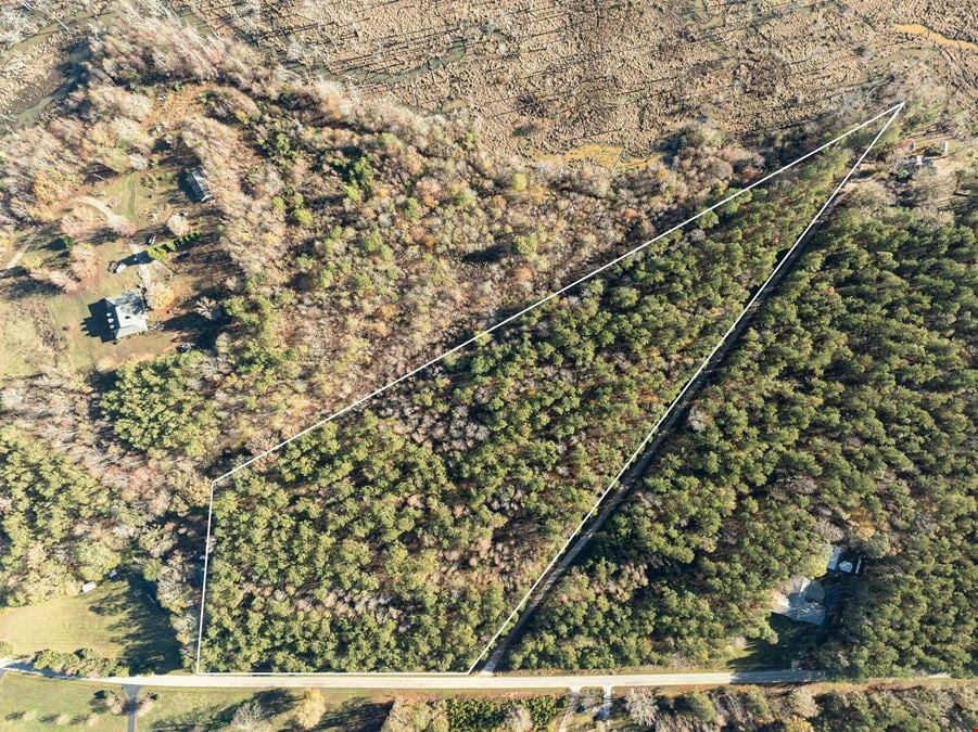 ± 10.16 Unrestricted Acres in Laurens, SC