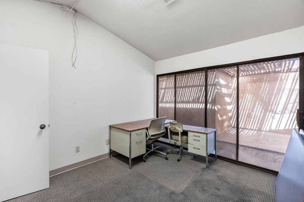 42462 Rancho Mirage Ln.