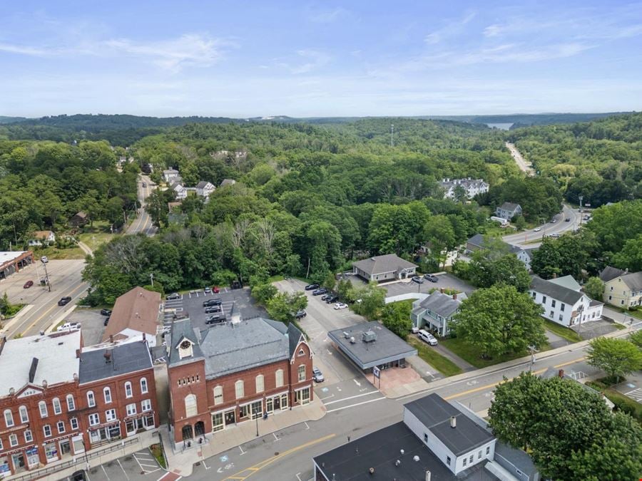 Stand-alone Retail, Office or Restaurant Space for Lease in Merrimac, MA