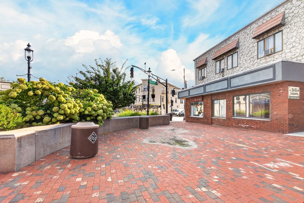 26 Main St