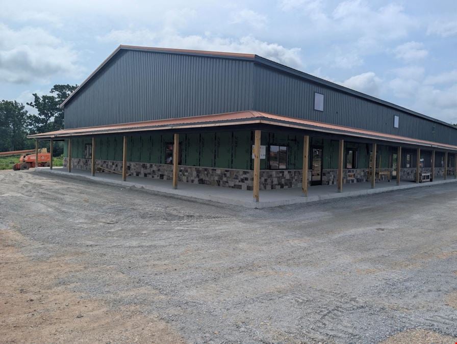 I-43 Business Suites