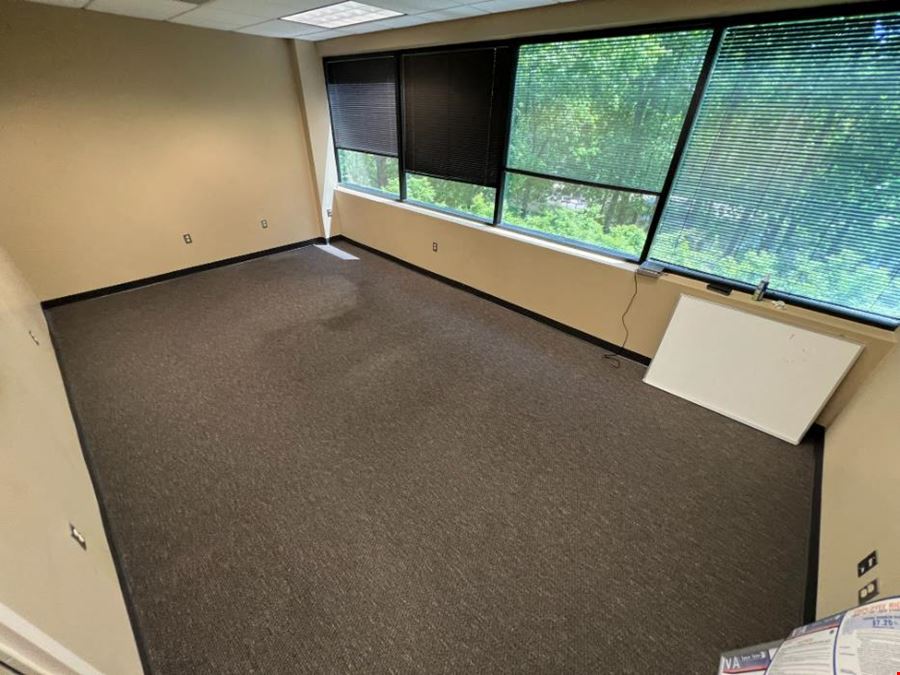 7056 SF 804-Suite 305 Professional Office Space Available in Richmond, VA 23236