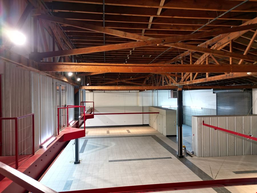 Unique SE Portland Warehouse with Wash Bay